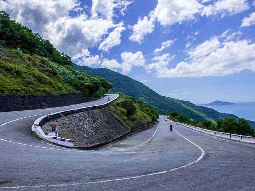 Motorbike trip from Hue to Hoi An